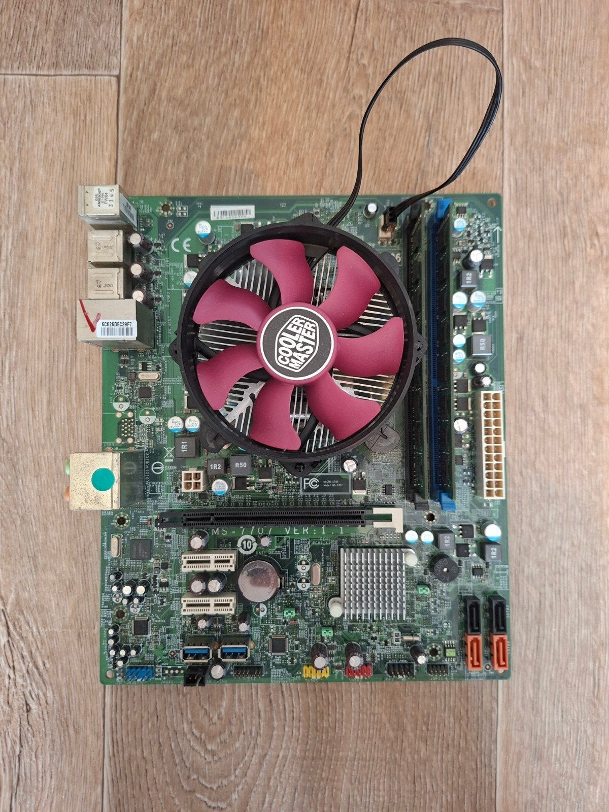 MS-7707 + I7-2600 + 4gb Ram, Computers en Software, Ophalen of Verzenden, Gebruikt, Intel, DDR3