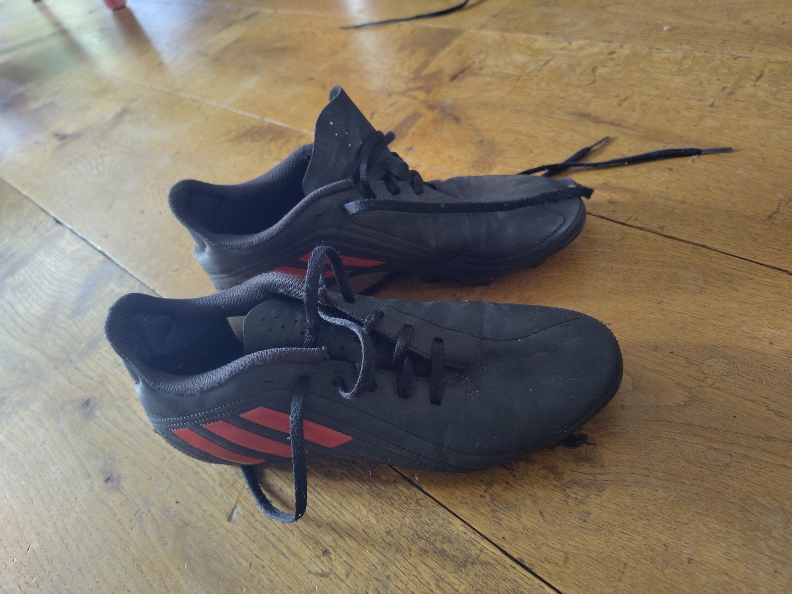 Adidas voetbalschoenen maat 39 1/3, Ophalen of Verzenden, Gebruikt, Schoenen