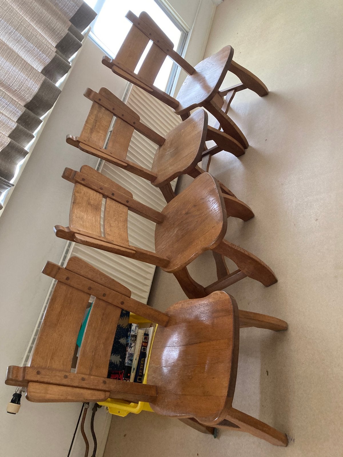 Stevige keukenstoelen te koop., Huis en Inrichting, Ophalen, Gebruikt, Bruin, Vier