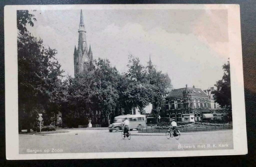 AK Bergen op Zoom - Bolwerk met R.K. Kerk, Verzenden, 1920 tot 1940, Gelopen, Noord-Brabant