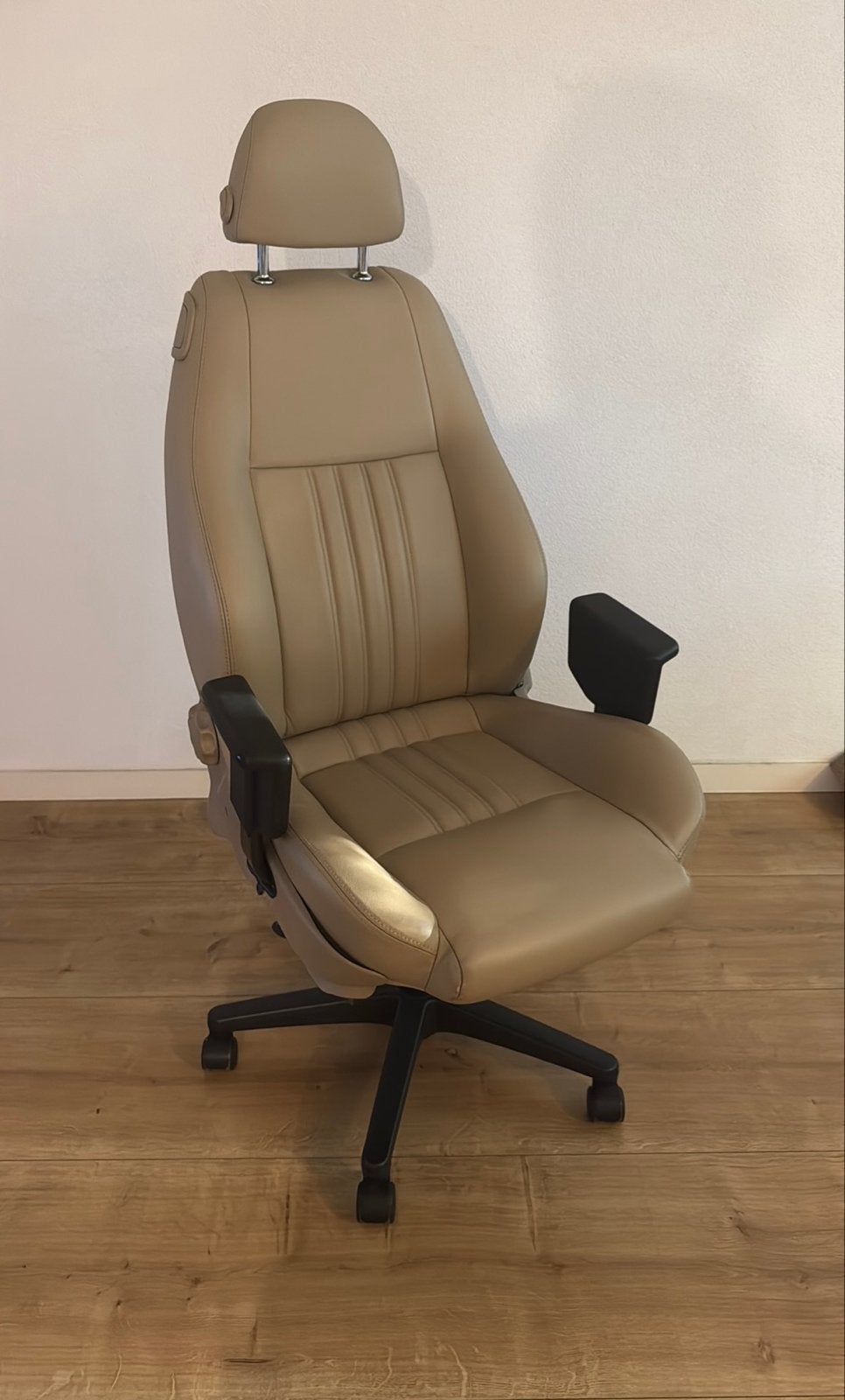 Alfa Romeo 147 autostoel omgebouwd tot bureaustoel, Gebruikt, Beige, Ophalen of Verzenden, Bureaustoel