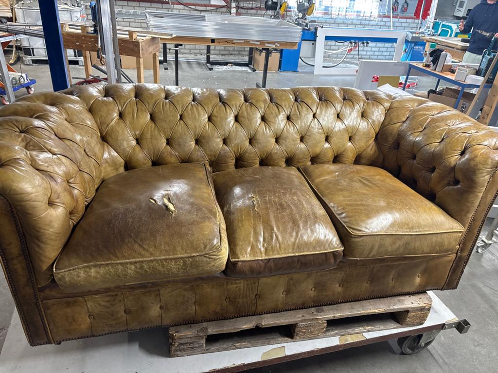 Vintage Chesterfield bank - Leer - 3-zits, Gebruikt, Driepersoons, Ophalen of Verzenden, Rechte bank