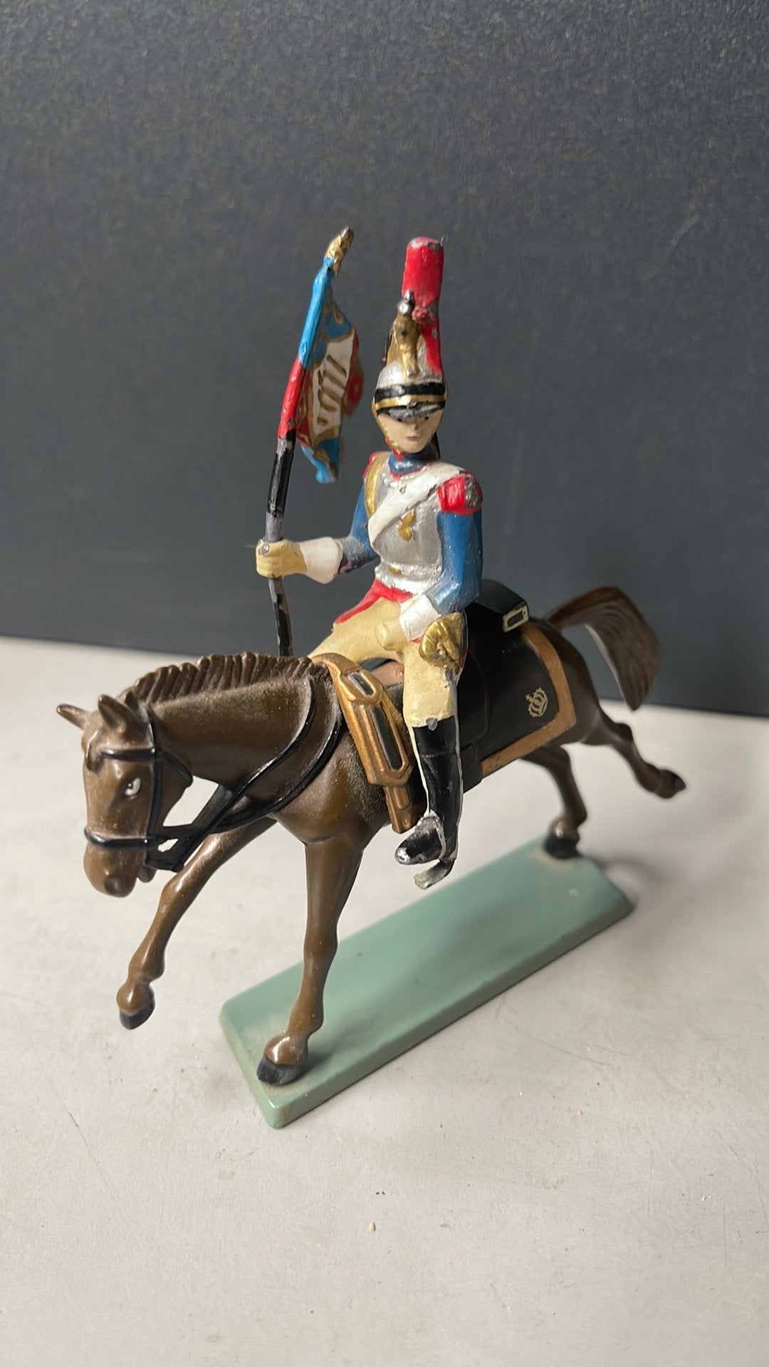 Franse kurrassier te paard, Ophalen of Verzenden, Overige soorten, Overige gebieden, Miniatuur of Beeldje