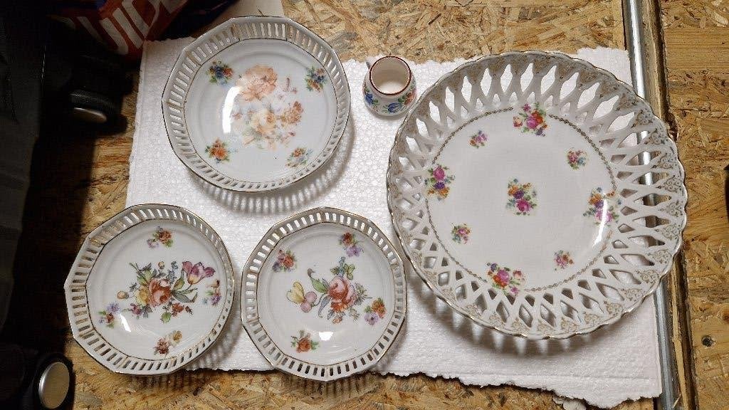 oma s brocante porceleinen schaaltjes, Ophalen