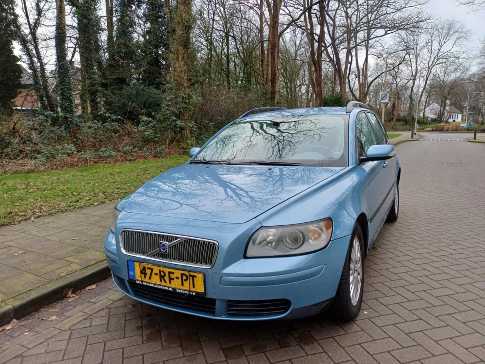 Volvo V50 2.4 Summum, 47-RF-PT, Auto's, Volvo, Gebruikt, 700 kg, Blauw, Origineel Nederlands
