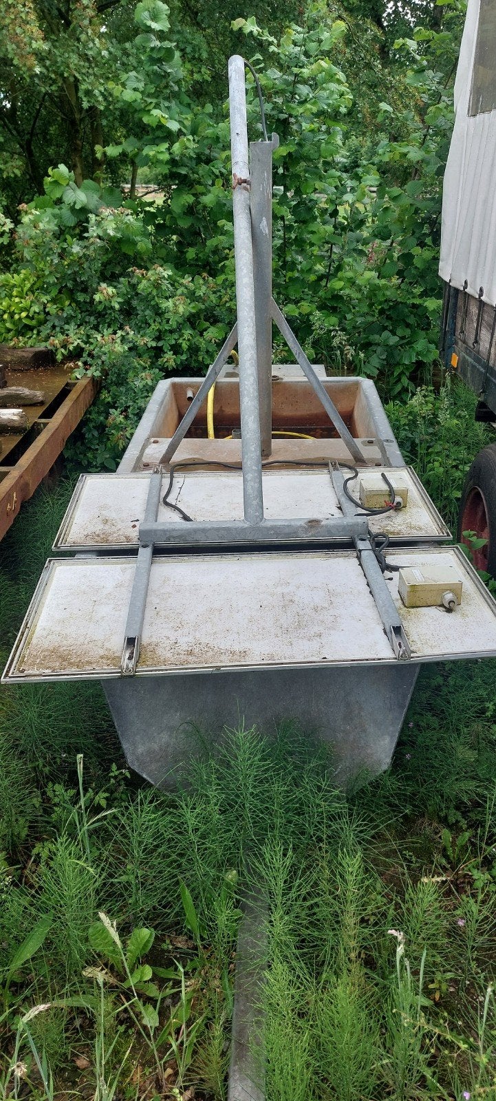 Automatische weidedrinkbak met zonnepaneel, Dieren en Toebehoren, Stalling en Weidegang