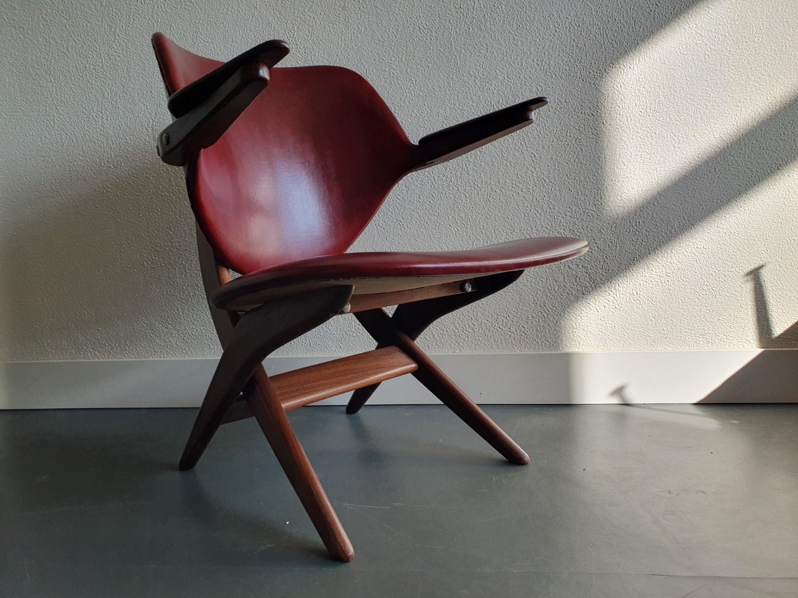 Webe pelican fauteuil Louis van Teeffelen, Ophalen