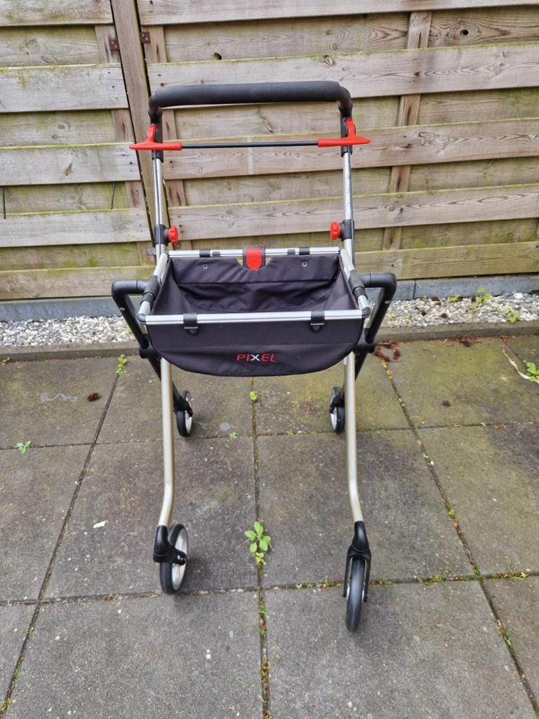 Te Koop Pixel lichtgewicht binnenhuis Rollator, Ophalen of Verzenden