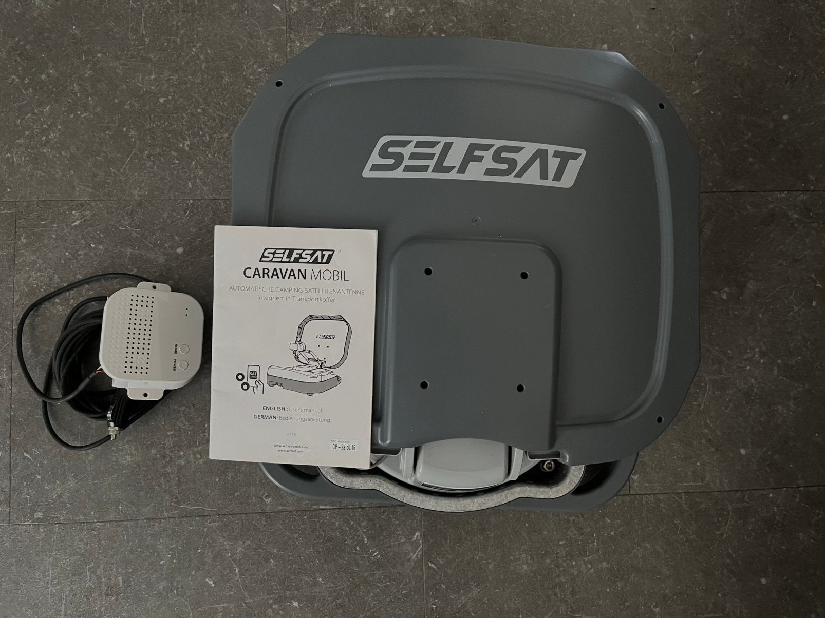 Mobiele sateliet schotel (SelfSat), Ophalen, Zo goed als nieuw