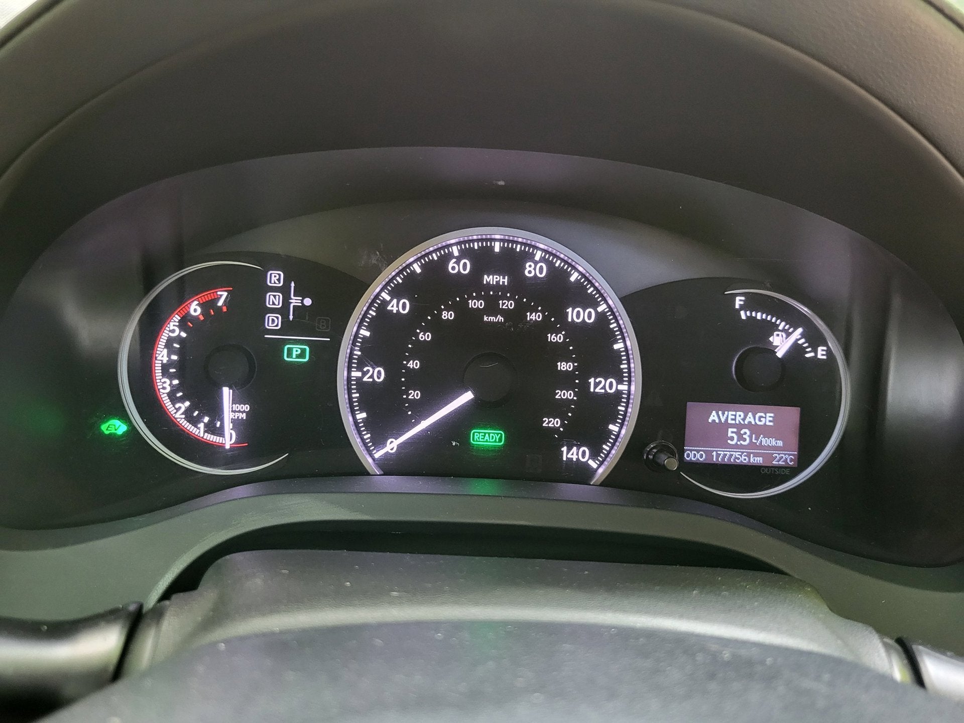 Lexus CT 200h Hybride 136 ch • Boîte auto • Cuir beige • GPS • Caméra de recul • Keyless
