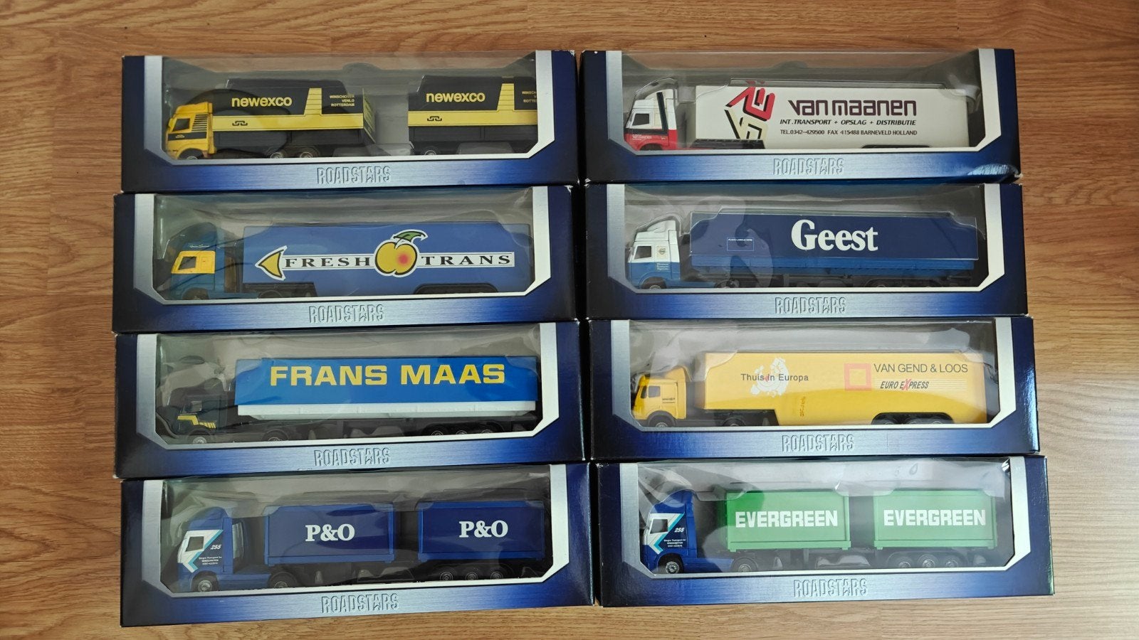 Roadstars 1.72 vrachtwagens, Hobby en Vrije tijd, Ophalen of Verzenden, Zo goed als nieuw, Bus of Vrachtwagen