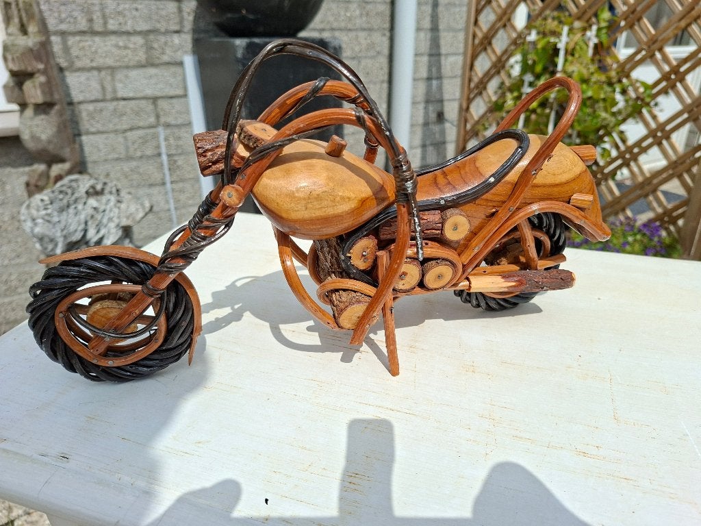 schitterende grote handgemaakte motor van hout, Ophalen of Verzenden, Handgemaakt, Houtsnijwerk