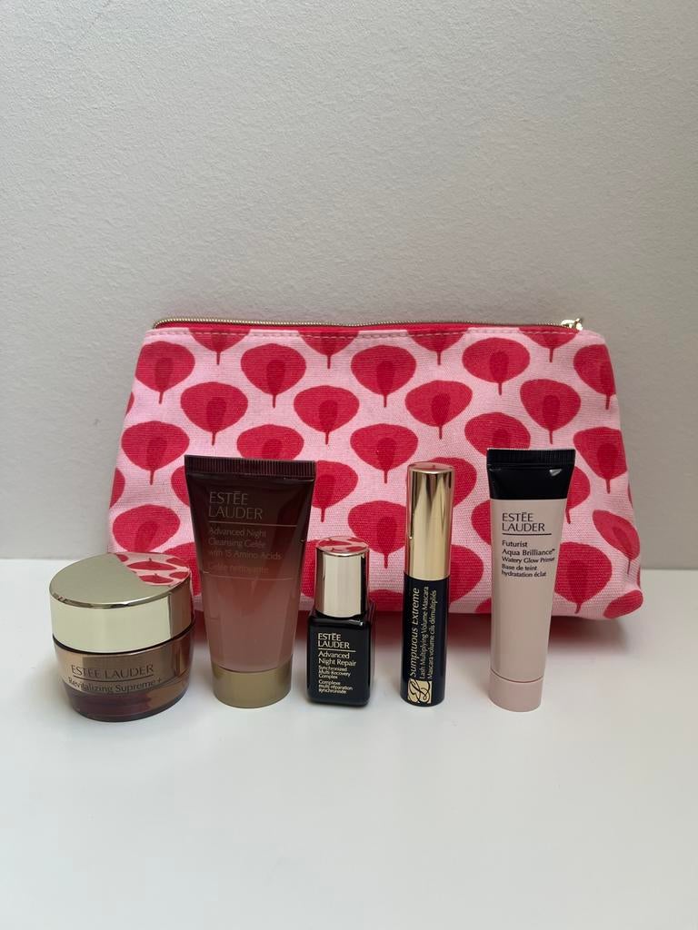 Estée Lauder set plus etui nieuw, Ophalen of Verzenden, Nieuw, Gehele gezicht