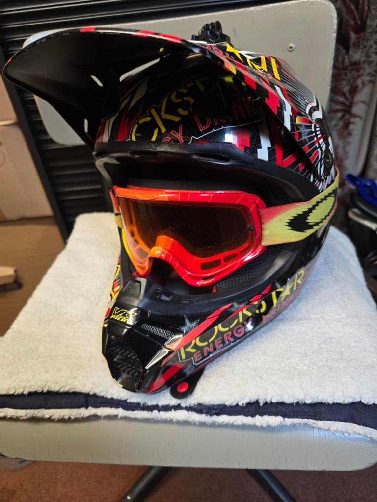 Motorcross helm maat L - XL, Motoren, Kleding | Motorhelmen, Ophalen of Verzenden, Tweedehands, XL, Overige merken