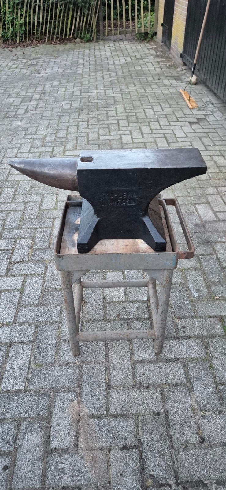 84kg kohlswa aambeeld, Antiek en Kunst, Ophalen