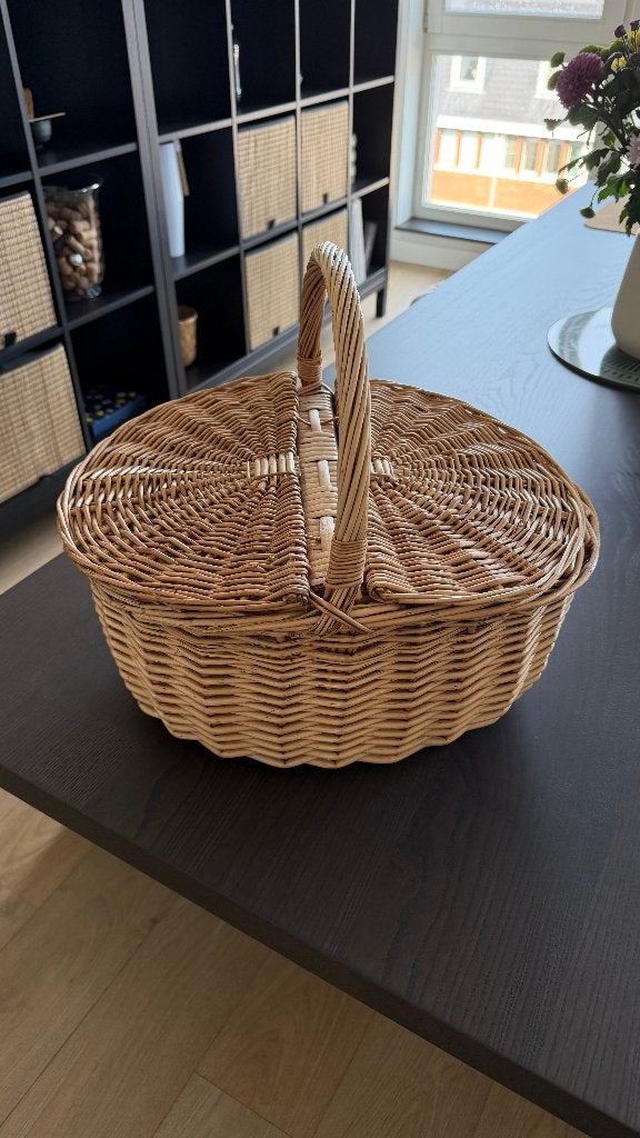 Picnic Basket - Perfect Condition, Ophalen, Zo goed als nieuw