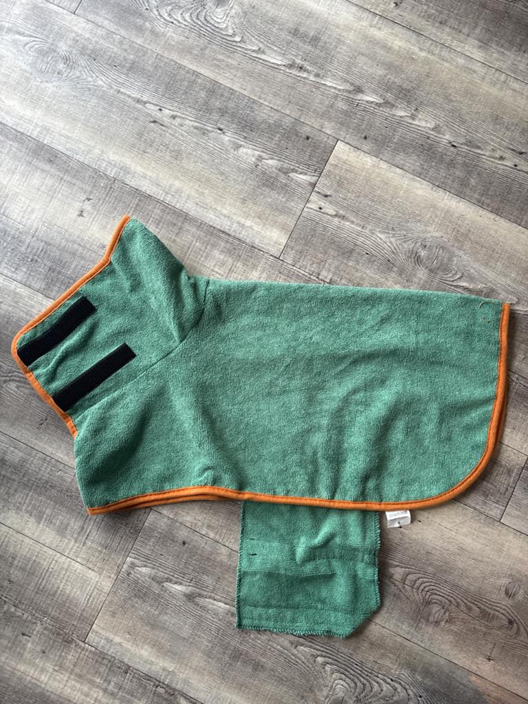 Groene hondenbadjas, Dieren en Toebehoren, Ophalen of Verzenden, Nieuw, Hondenbadjas