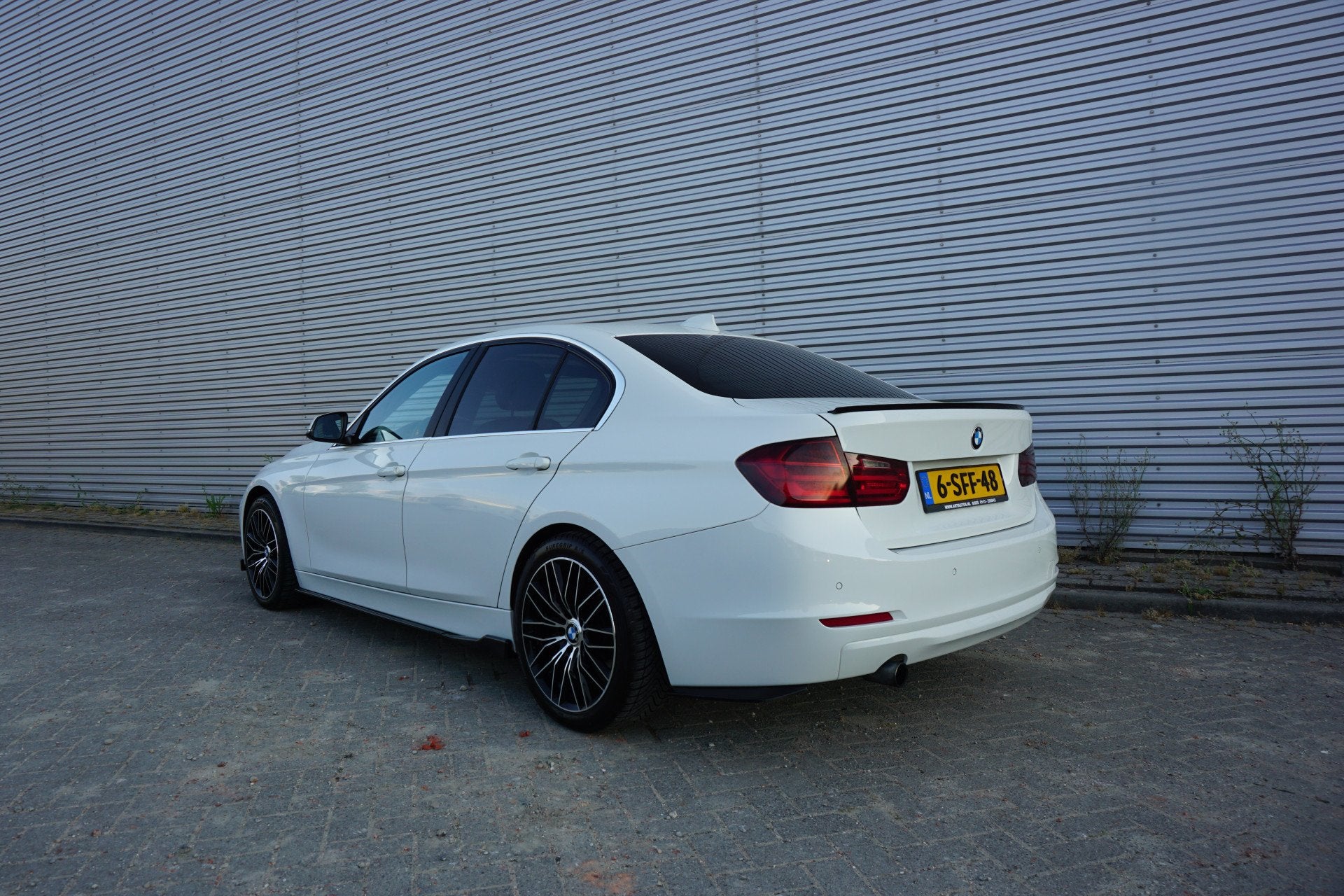 BMW 3-serie 320i EfficientDynamics Edition Executive Climate, Auto's, Achterwielaandrijving, Gebruikt, 4 cilinders, Wit
