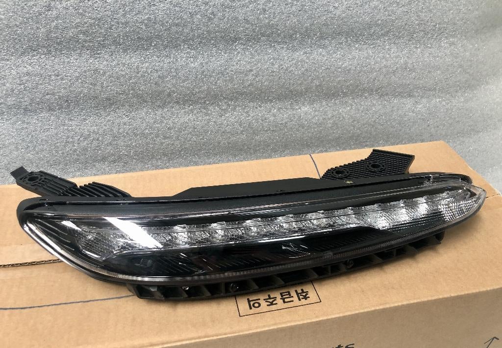 Hyundai Kona dagrijverlichting LED DRL 92208J9600 Rechts, Ophalen, Nieuw, Hyundai