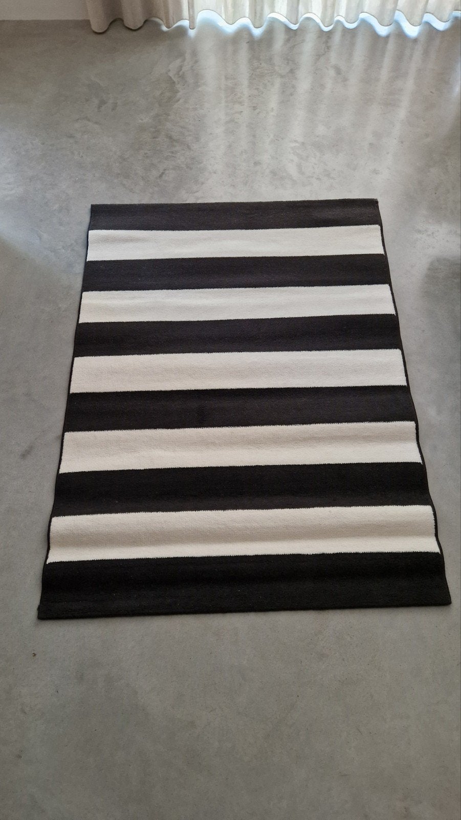 Zwart wit gestreept vloerkleed 120x160, Huis en Inrichting, Ophalen of Verzenden, Zwart