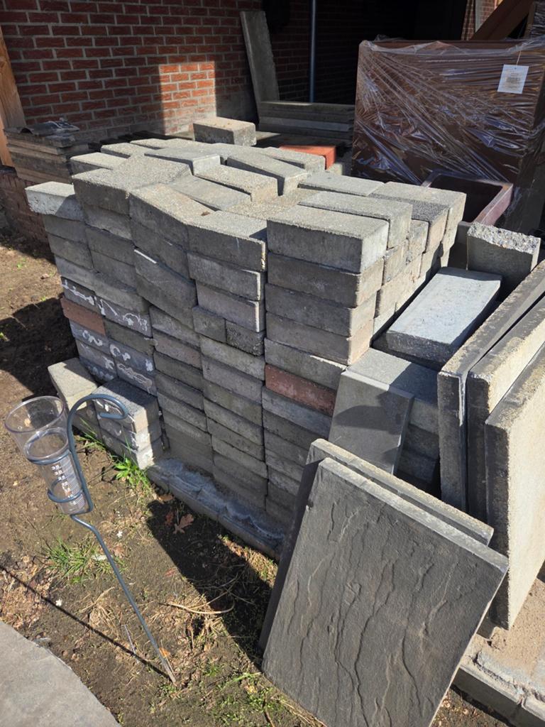 Gratis afhalen, Tuin en Terras, Ophalen of Verzenden, Gebruikt, Beton, Klinkers