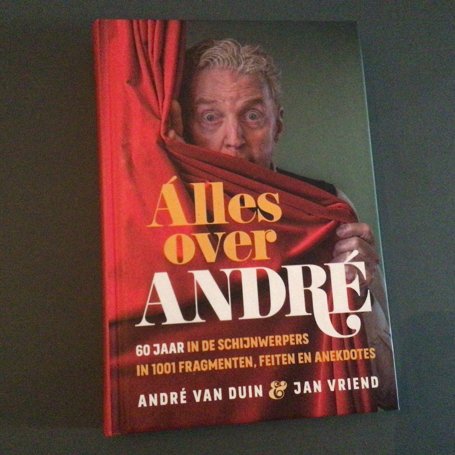 André van Duin & Jan Vriend  - Alles over André, Boeken, André van Duin; Jan Vriend, Ophalen of Verzenden, Zo goed als nieuw, Film, Tv en Media