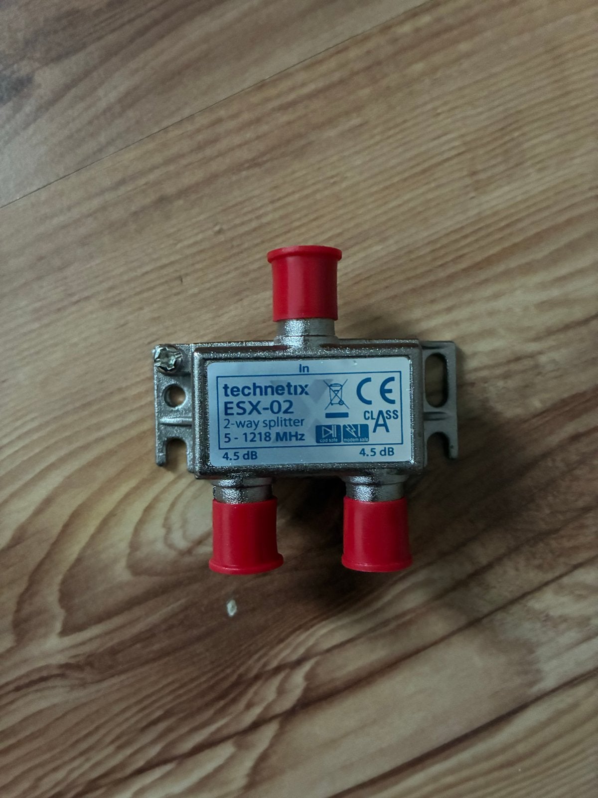 Technetix ESX-02 Coax Splitter 2-Weg Retourgeschikt, Ophalen of Verzenden, Zo goed als nieuw, Coaxiale kabel