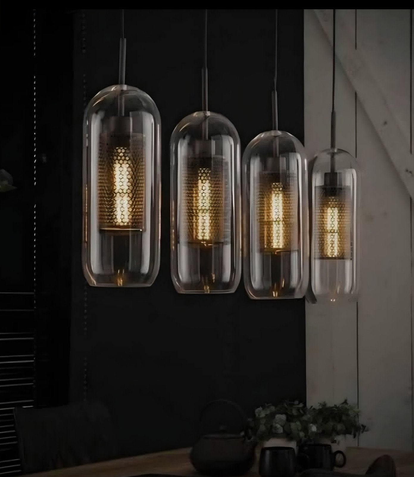 Moderne Hanglamp met 4 Glazen Kappen - Nieuw in Doos, Ophalen, Modern, Industrieel, Nieuw, Glas