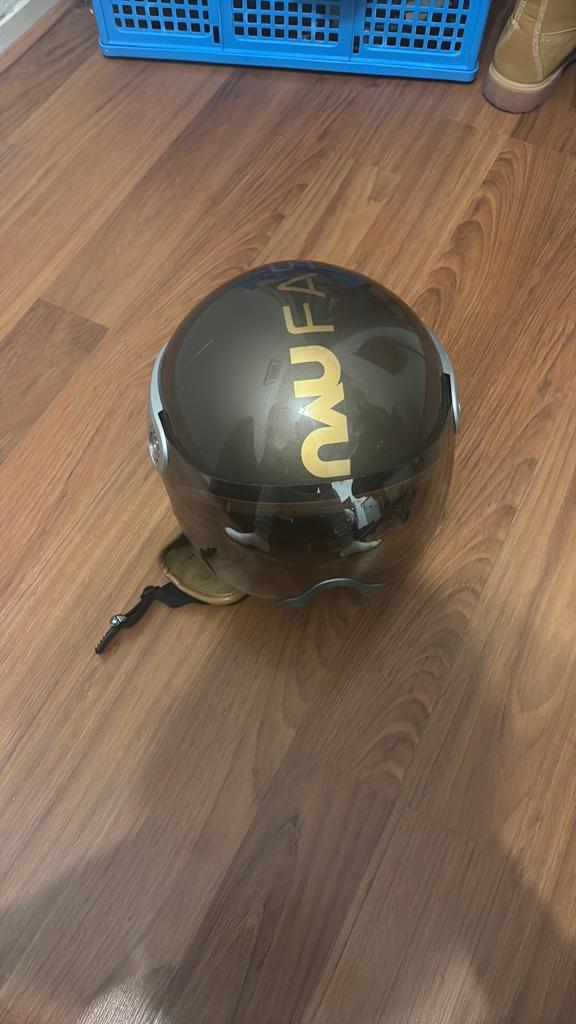 NAU helmet, Ophalen, Zo goed als nieuw