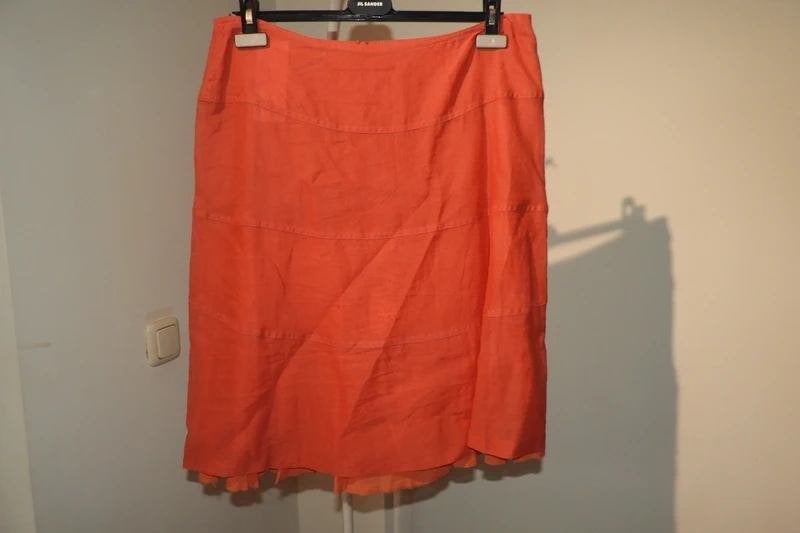 Jil Sander koraal kleurige rok laagje onderkant mt 40, Kleding | Dames, Maat 38/40 (M), Verzenden, Oranje, Zo goed als nieuw