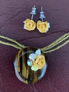 Jaren 60 ketting en oorbellen tijgeroog en zirkonium steen, Bruin, Ophalen of Verzenden, Zo goed als nieuw, Steen of Mineraal