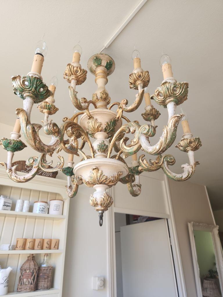 Prachtige Italiaanse houten kroonluchter, Huis en Inrichting, Lampen | Kroonluchters, Ophalen, Zo goed als nieuw