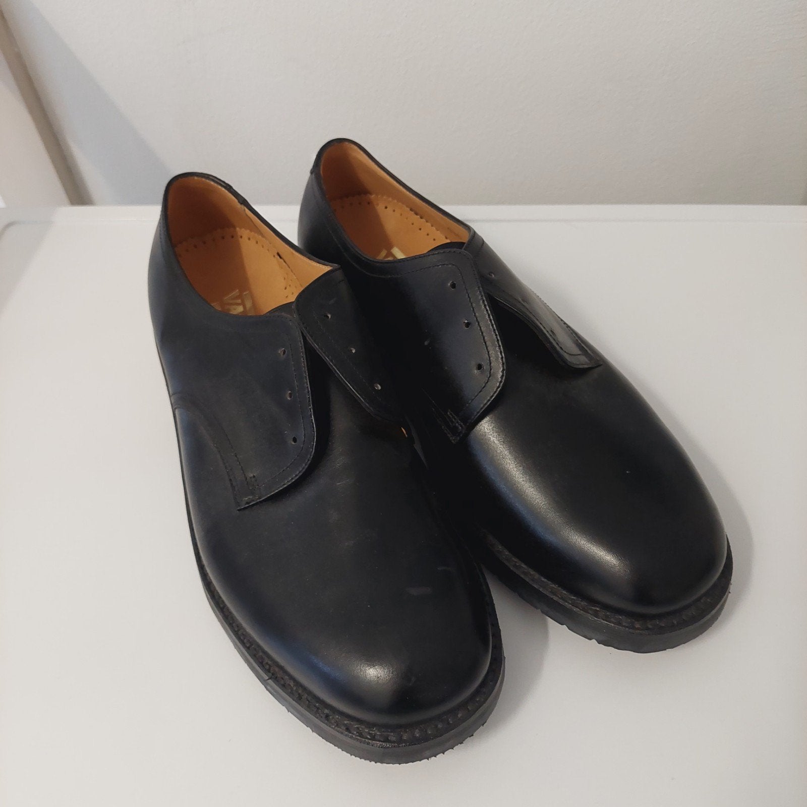 Nieuwe, zwarte lage schoenen. Van Lier. Maat 43 brede vreef., Ophalen of Verzenden