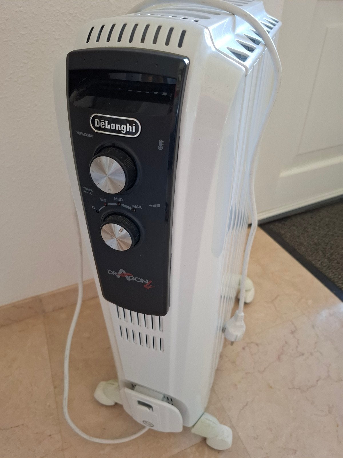 De'Longhi Dragon 4 Oliegevulde Radiator 900-2000W, Ophalen, 30 tot 80 cm, Radiator, Minder dan 60 cm