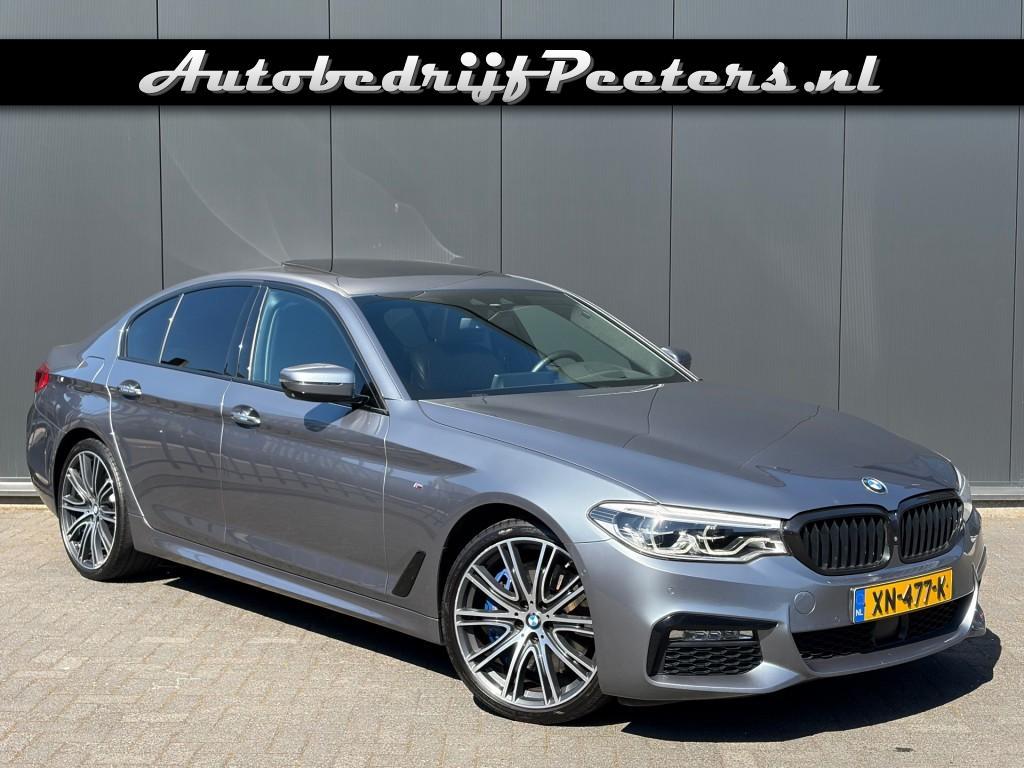 Bmw 5-SERIE 540i xDrive M Sport S.dak ACC Comf.stoel HUD B&W, Automaat, Gebruikt, Euro 6, 2000 kg