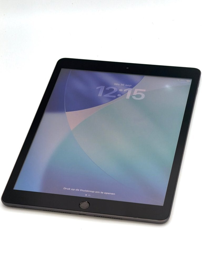 Mooie iPad 8th gen Black, met een goede batterij!, Computers en Software, 10 inch, Gebruikt, 32 GB, Apple