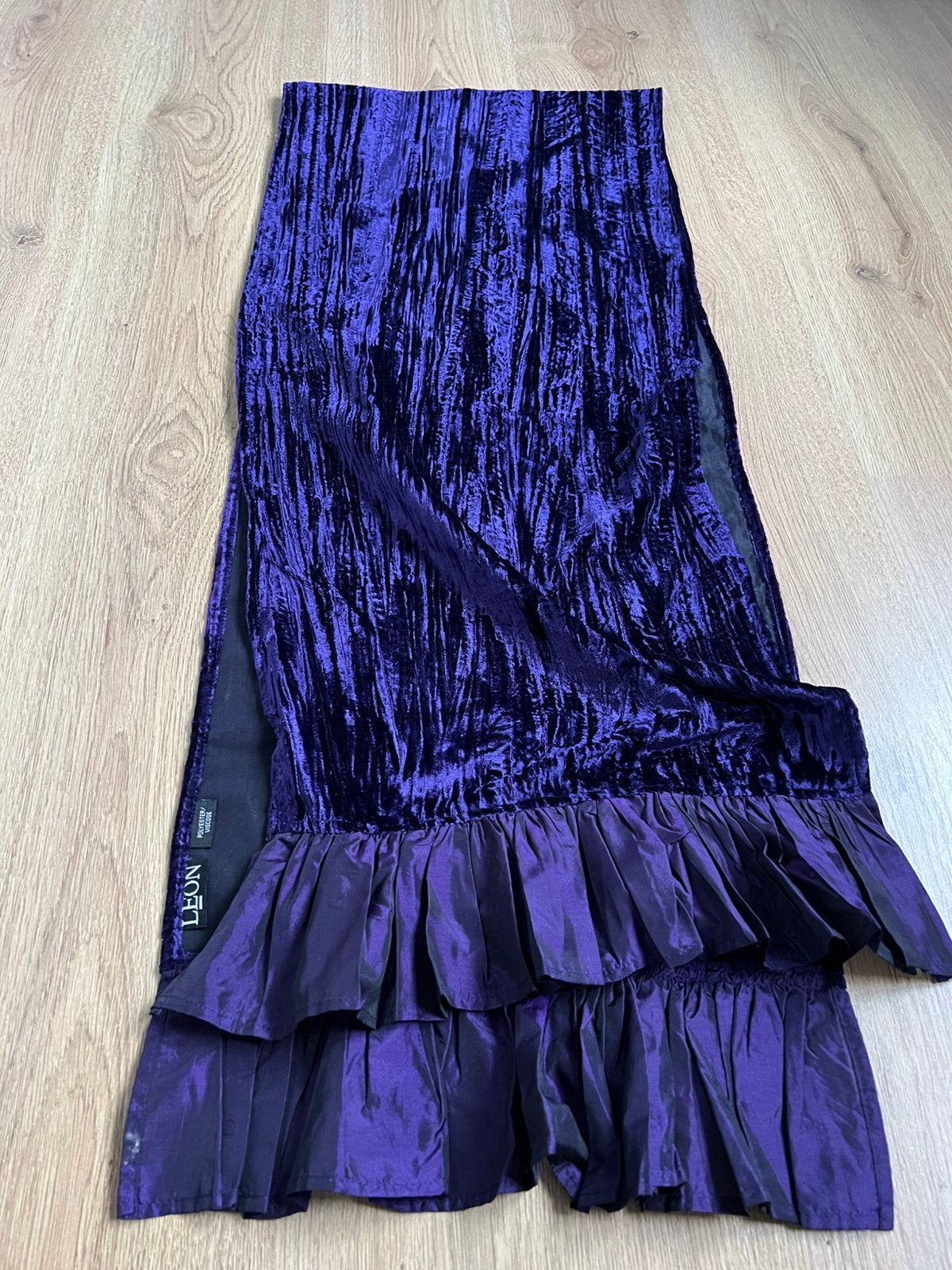 Leon paarse fluwelen velvet velours sjaal donkerpaars, Kleding | Dames, Maat 46/48 (XL) of groter, Ophalen of Verzenden, Zo goed als nieuw