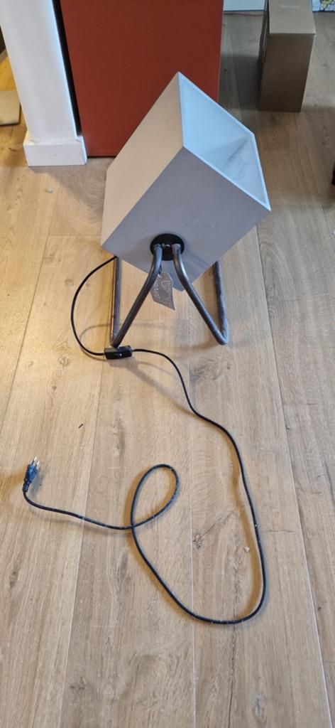 Moderne kubusvormige lamp - industrieel design, Ophalen, Zo goed als nieuw, Industrieel, Modern