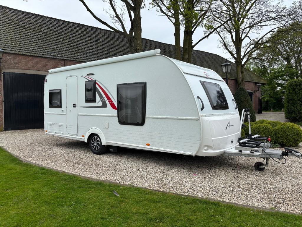 Burstner AVERSO 485 TS/MOVER/AIRCO, Caravans en Kamperen, Not publicly available, Bürstner GmbH & Co. KG, Bedrijf, 4 tot 5 meter