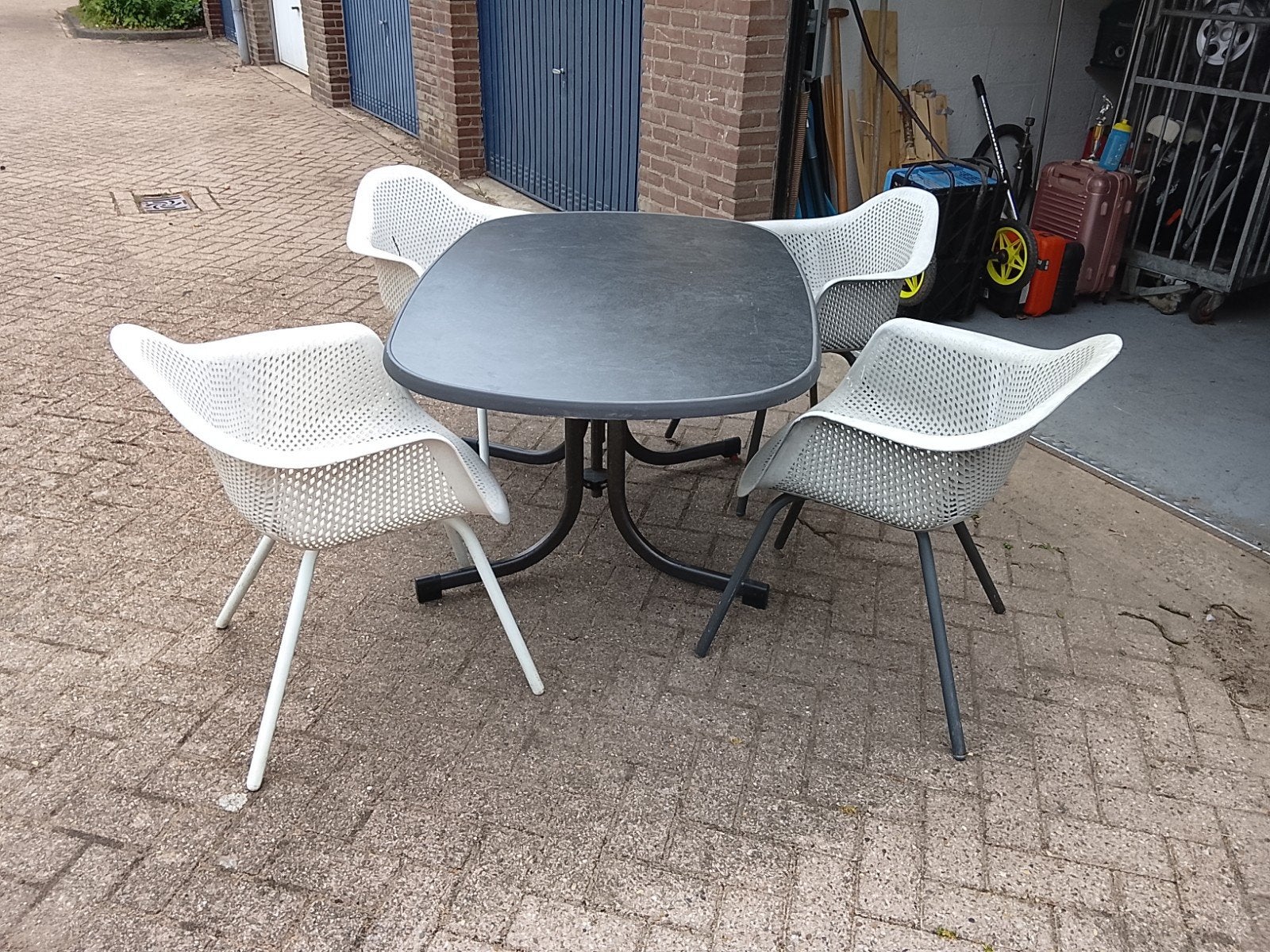Comfortabele en luxe tuinset met tafel en stoelen, Tuin en Terras, Ophalen, 4 zitplaatsen, Gebruikt, Aluminium
