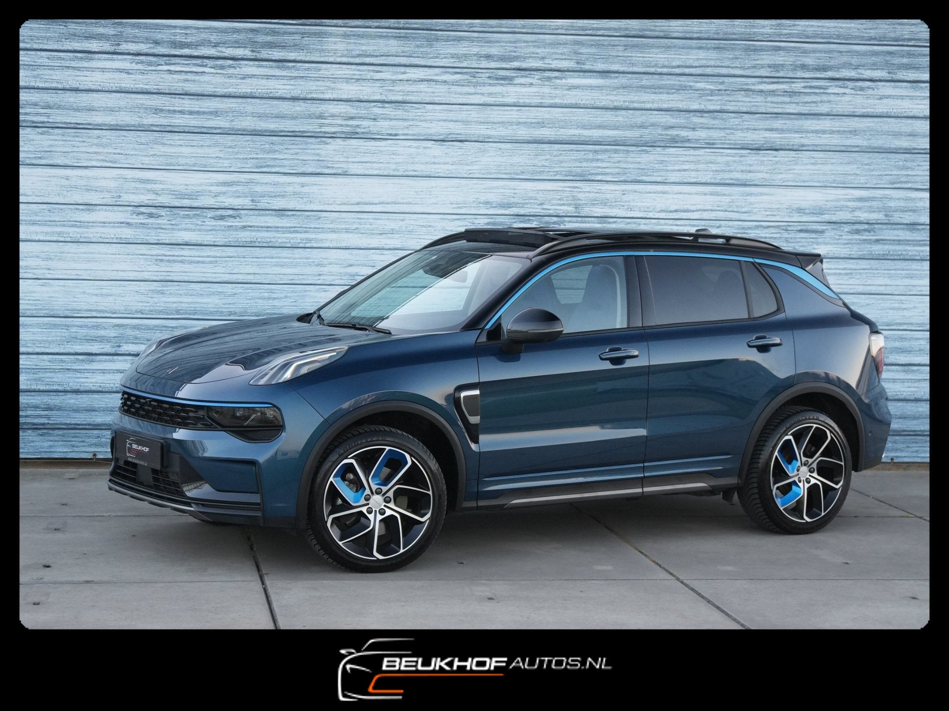 Lynk & Co 01 1.5 Carplay Navigatie Camera Panoramadak Cruise, Auto's, Stof, Blauw, Plug-in hybride, Bedrijf
