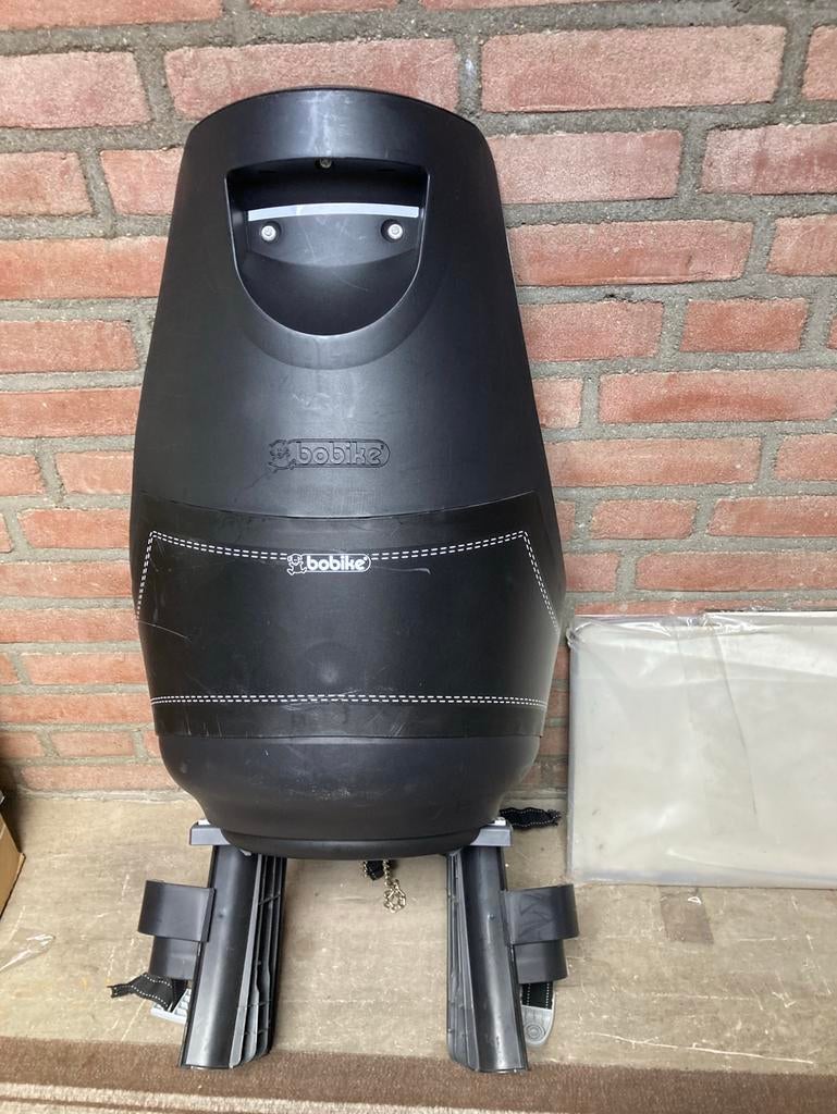 Fietsstoel bobike met bevestiging, Ophalen, Zo goed als nieuw