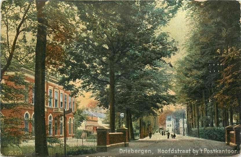 377-208-011 Driebergen Hoofdstraat bij t Postkantoor, Ophalen of Verzenden, Voor 1920, Utrecht