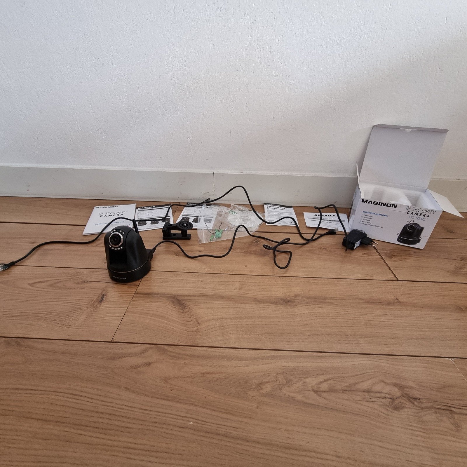 Maginon IP Security Camera IPC-10AC, Ophalen of Verzenden, Nieuw, Binnencamera
