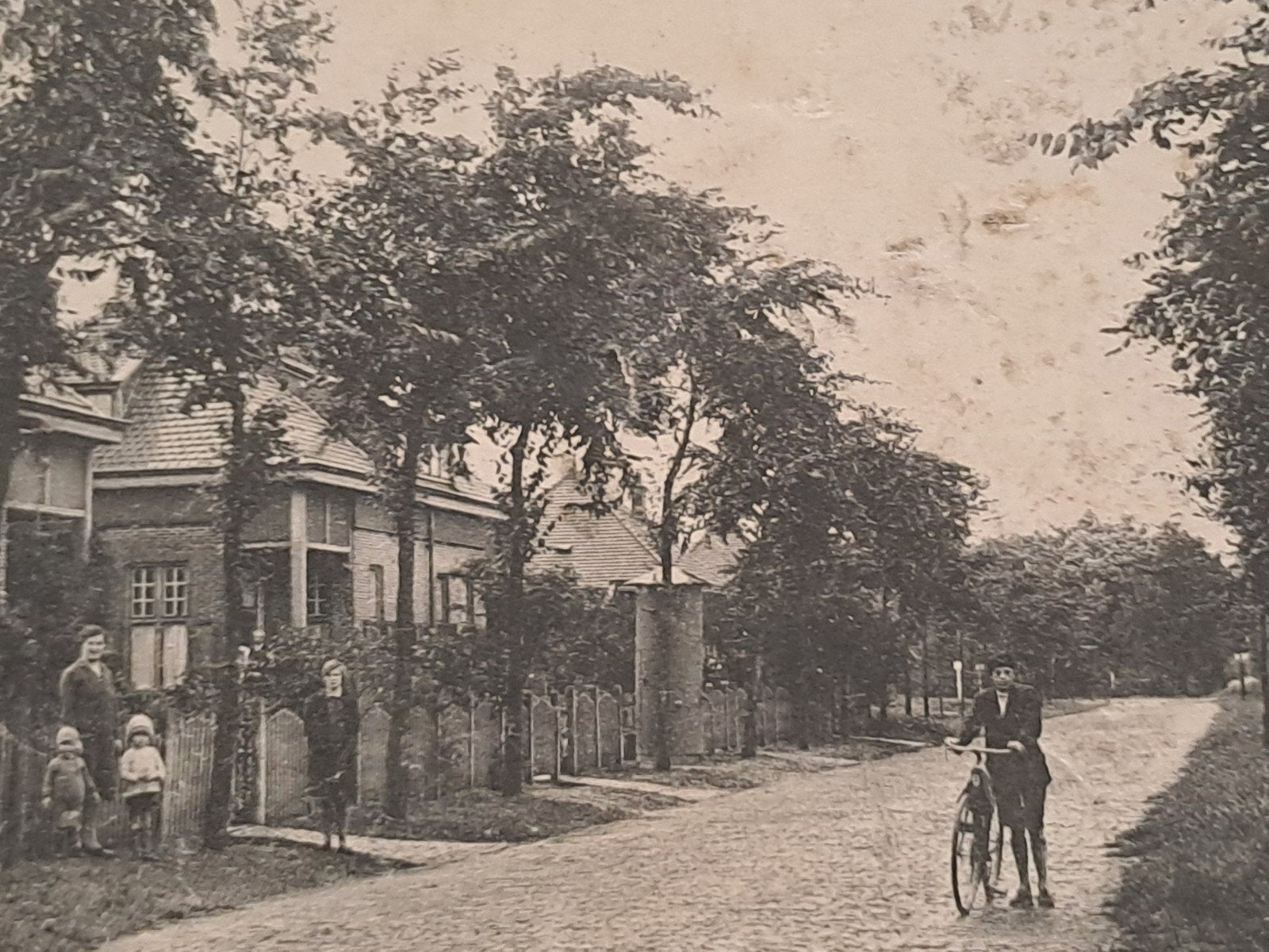Baarle-Nassau,  Grens. Stationsweg gelopen, Ophalen of Verzenden, 1940 tot 1960, Noord-Brabant