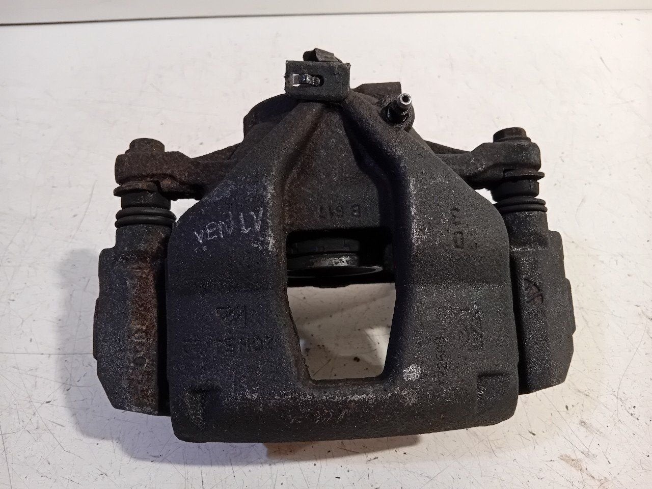 Remklauw links voor Fiat Doblo, Onderdelen@venauto.nl, Van der Ven Autorecycling B.V., Gebruikt, Ettenseweg 76, 4706 PB Roosendaal, The Netherlands