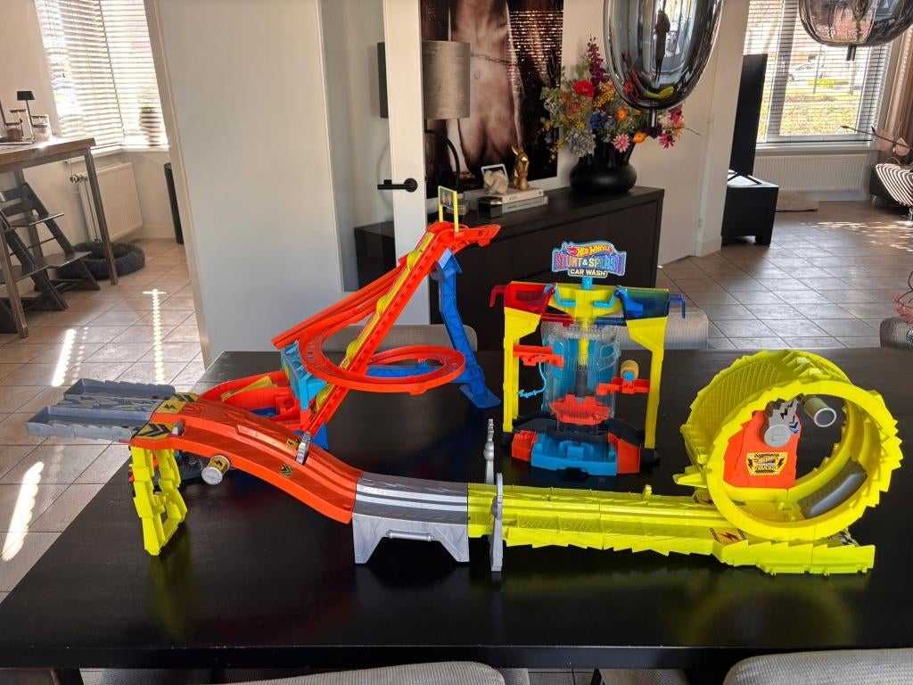 Hot Wheels stuntbanen + carwash set, Ophalen of Verzenden, Hot Wheels, Elektrisch, Met looping