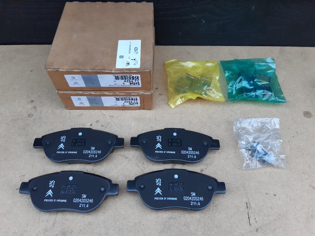SET REMBLOKKEN - NIEUW - CITROËN C4 + PEUGEOT 307 -Origineel, Verzenden, Nieuw, Citroën