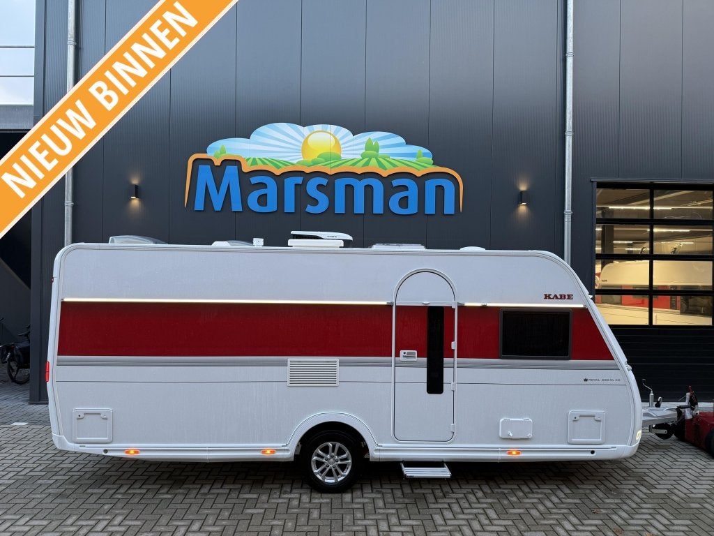 Kabe Royal 560 XLKS Model 2026 - KingSize, Caravans en Kamperen, Rondzit, Schokbreker, Kabe, Overige typen