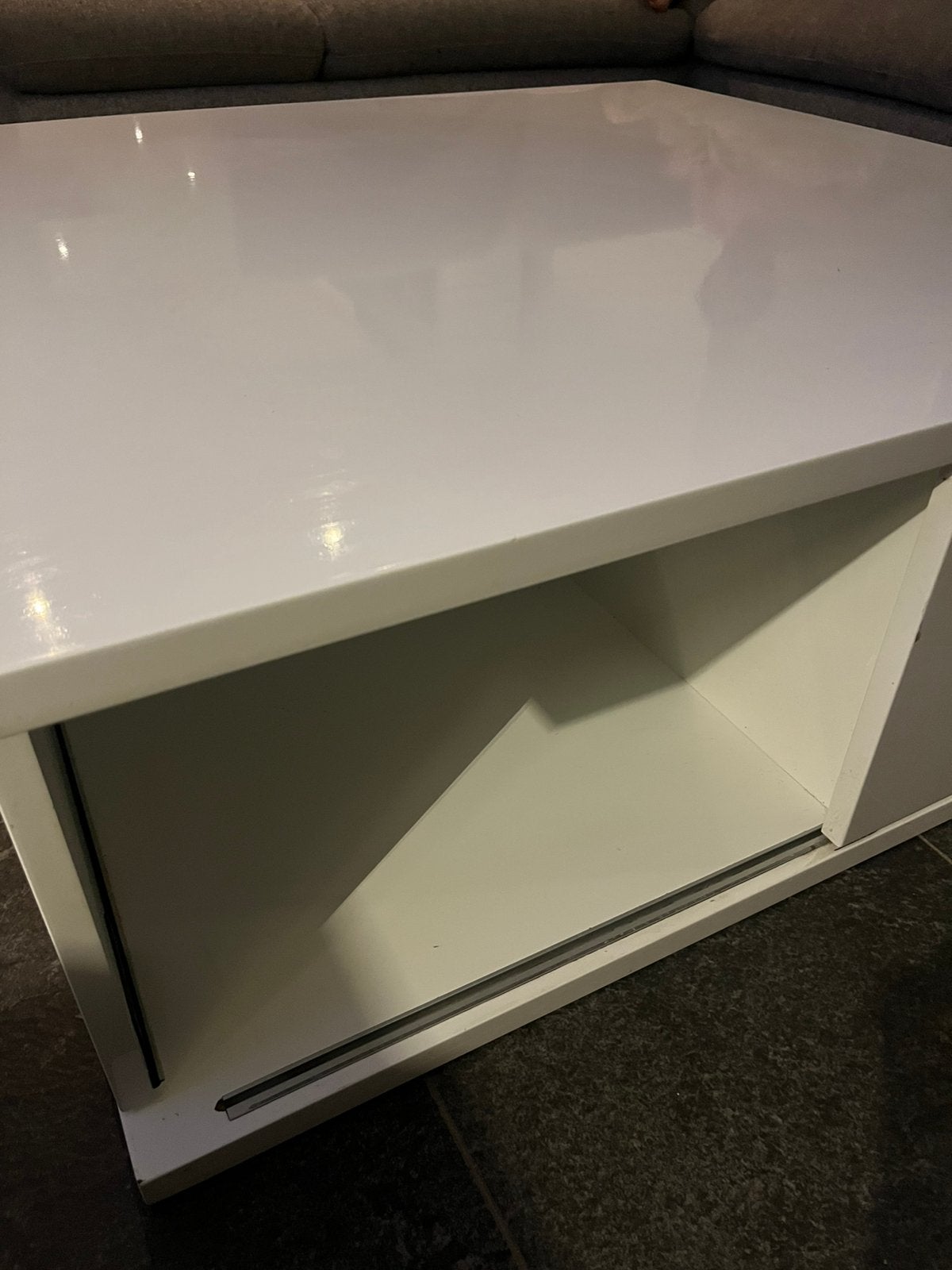 Witte hoogglans salontafel, Ophalen, Vierkant, Zo goed als nieuw, Modern